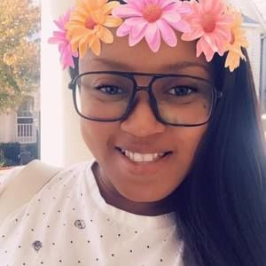 Meet your Posher, Christina
